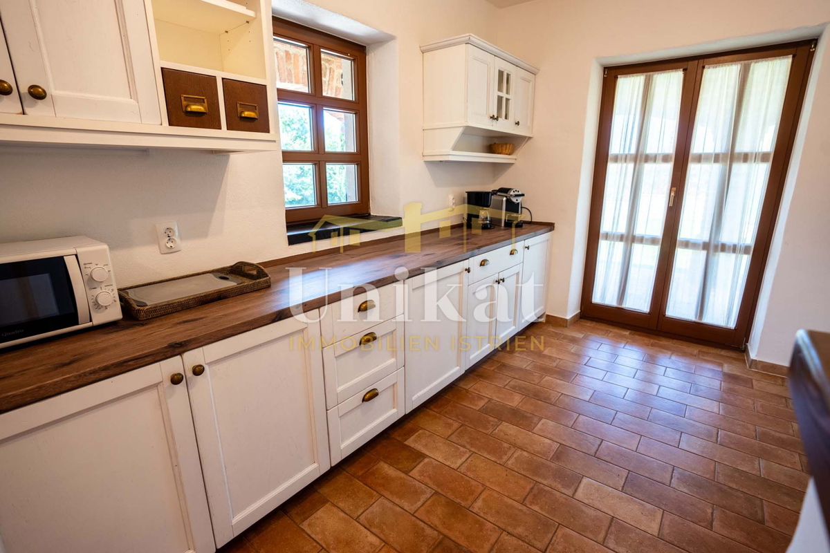 Luksuzna hiša s bazenom blizu Poreča